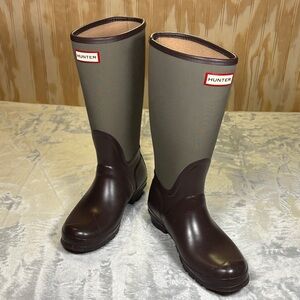 Hunter Arlen Rain Boots Olive and Dark Brown | Women’s Size 10